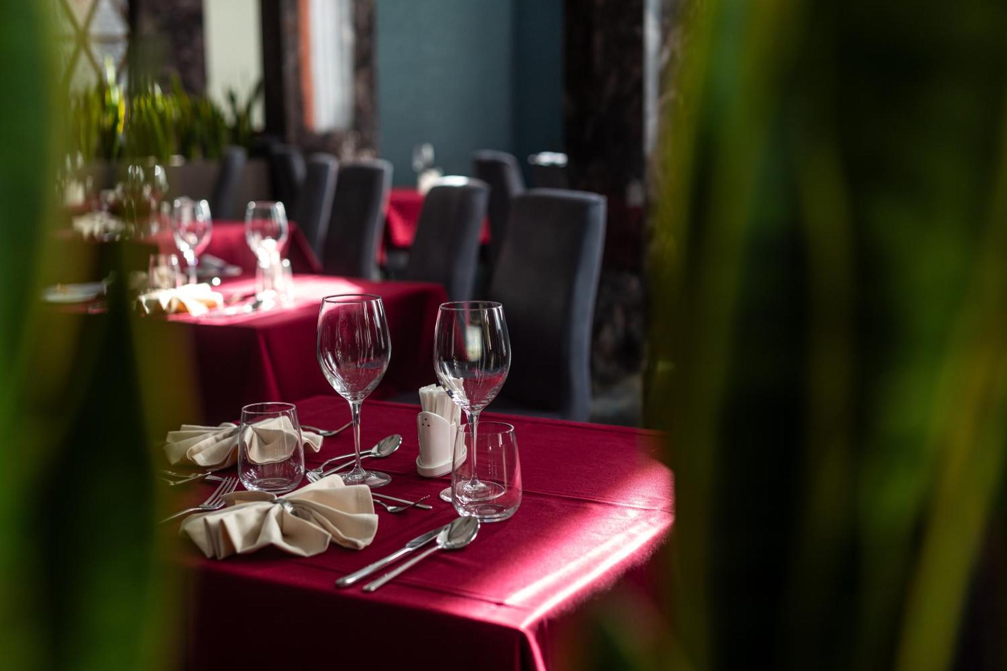 Crystal Wellness & Superior Hotel