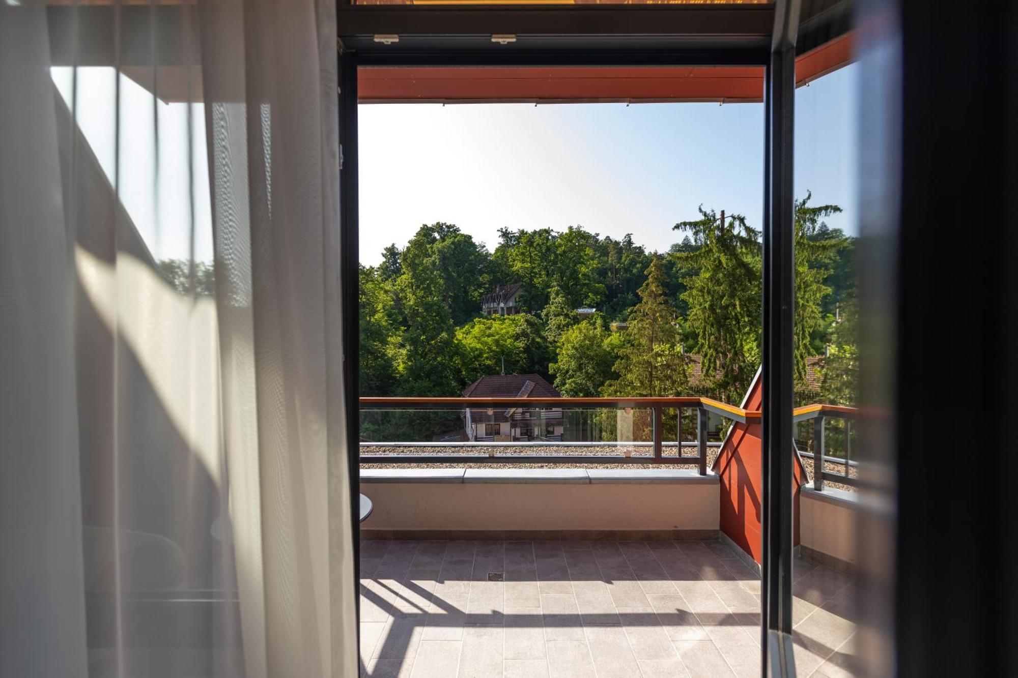 Hotel Crystal Wellness & Superior 4*