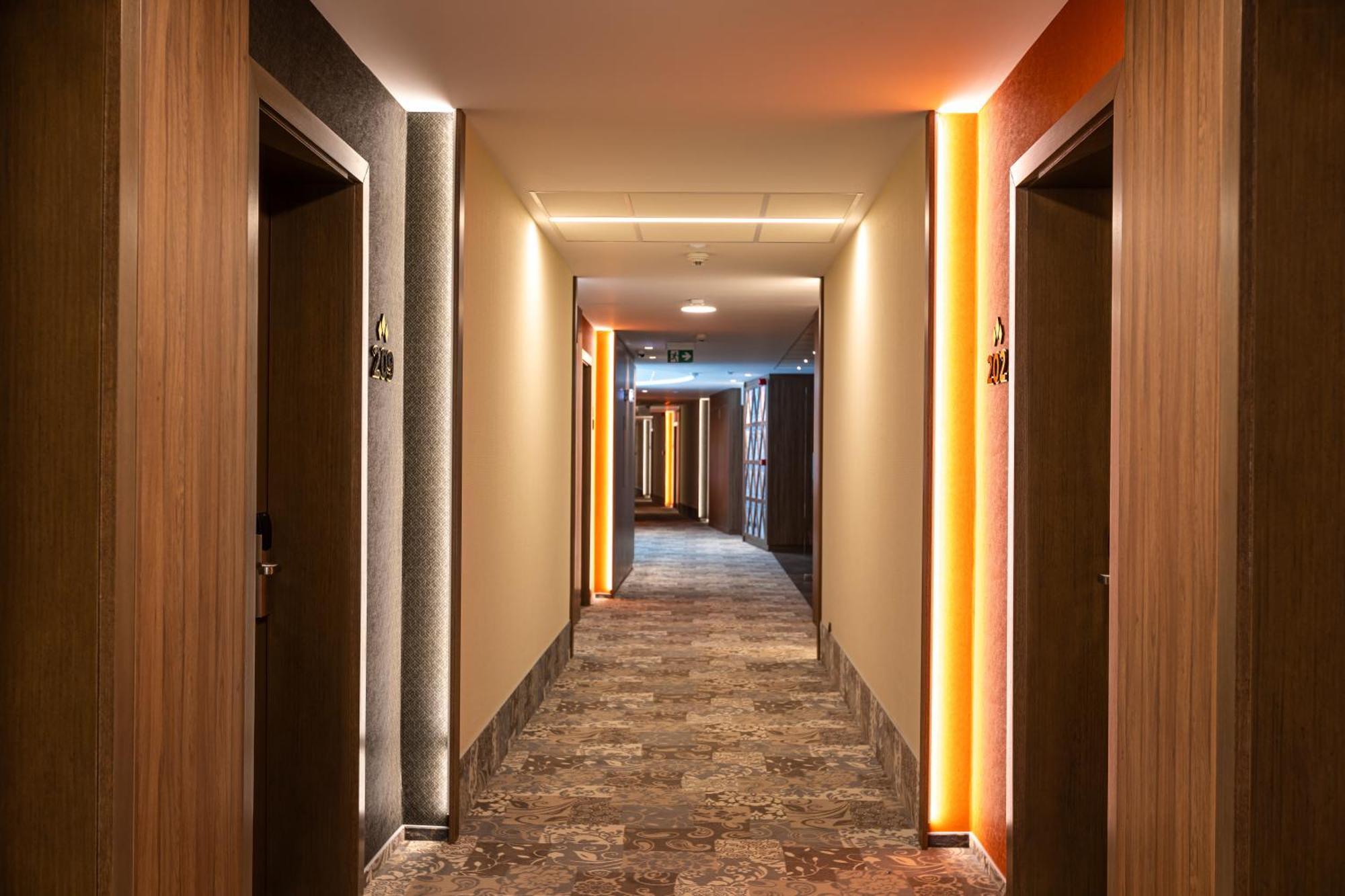 Crystal Wellness & Superior 4*